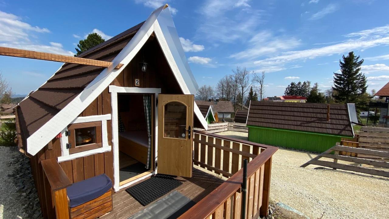 Отель Glamping Park Мёнихкирхен Экстерьер фото